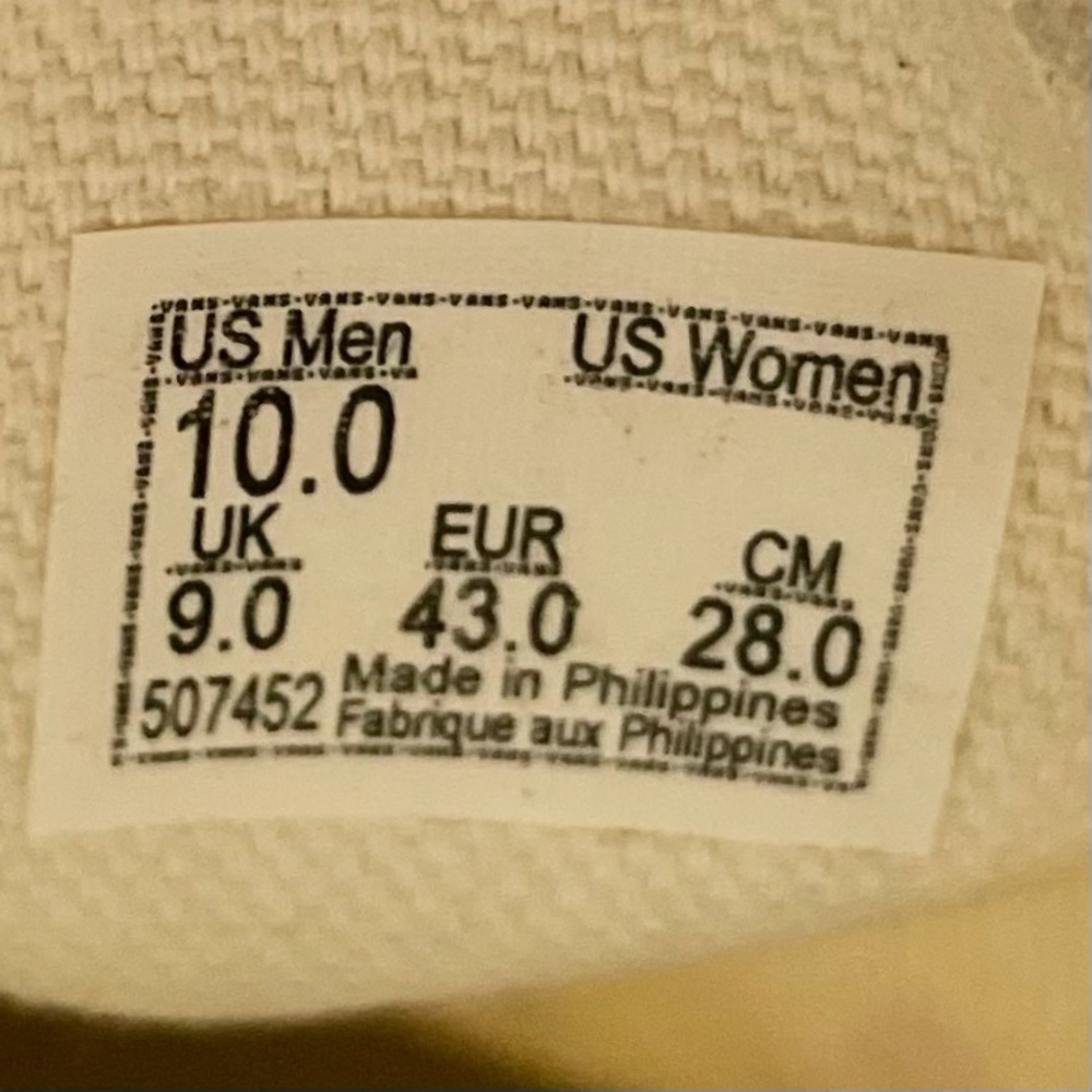 ⛔️SOLD⛔️ NIB Vans Classic Slip On Sneaker Packing Tape 10 - Picture 9 of 11